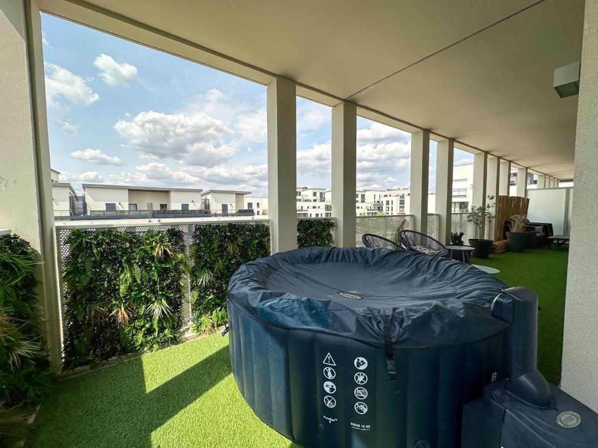 Loggia Dream Jacuzzi Apartment Montevrain Luaran gambar